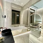 Apartment Luxury Penthouse In Downtown *