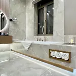 Apartment Luxury Penthouse In Downtown *