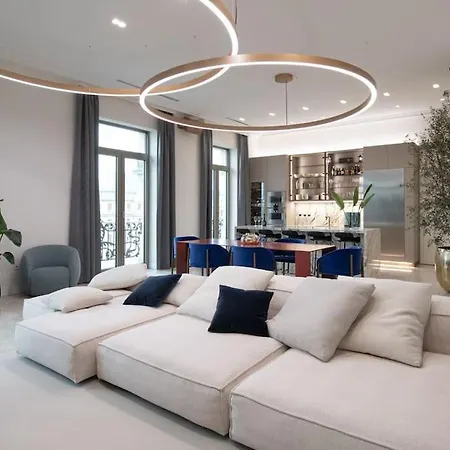 アパート Luxury Penthouse In Downtown *