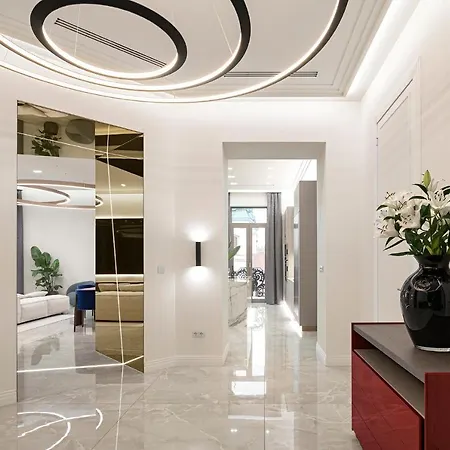 アパート Luxury Penthouse In Downtown *