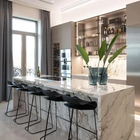 アパート Luxury Penthouse In Downtown *