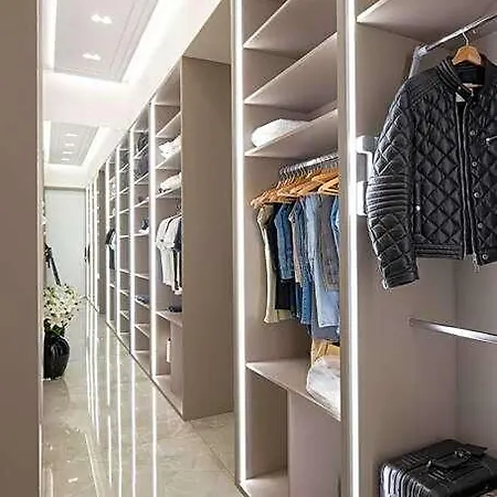 Luxury Penthouse In Downtown 公寓 *
