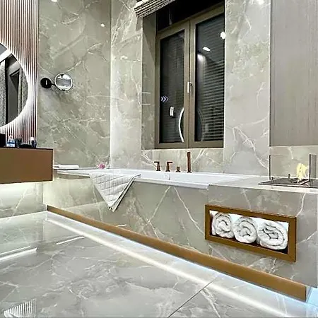 Luxury Penthouse In Downtown