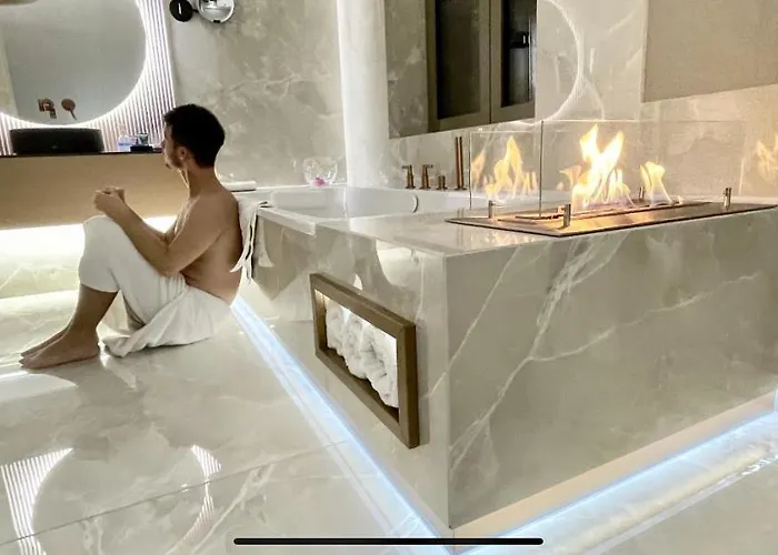Апартаменты Luxury Penthouse In Downtown *